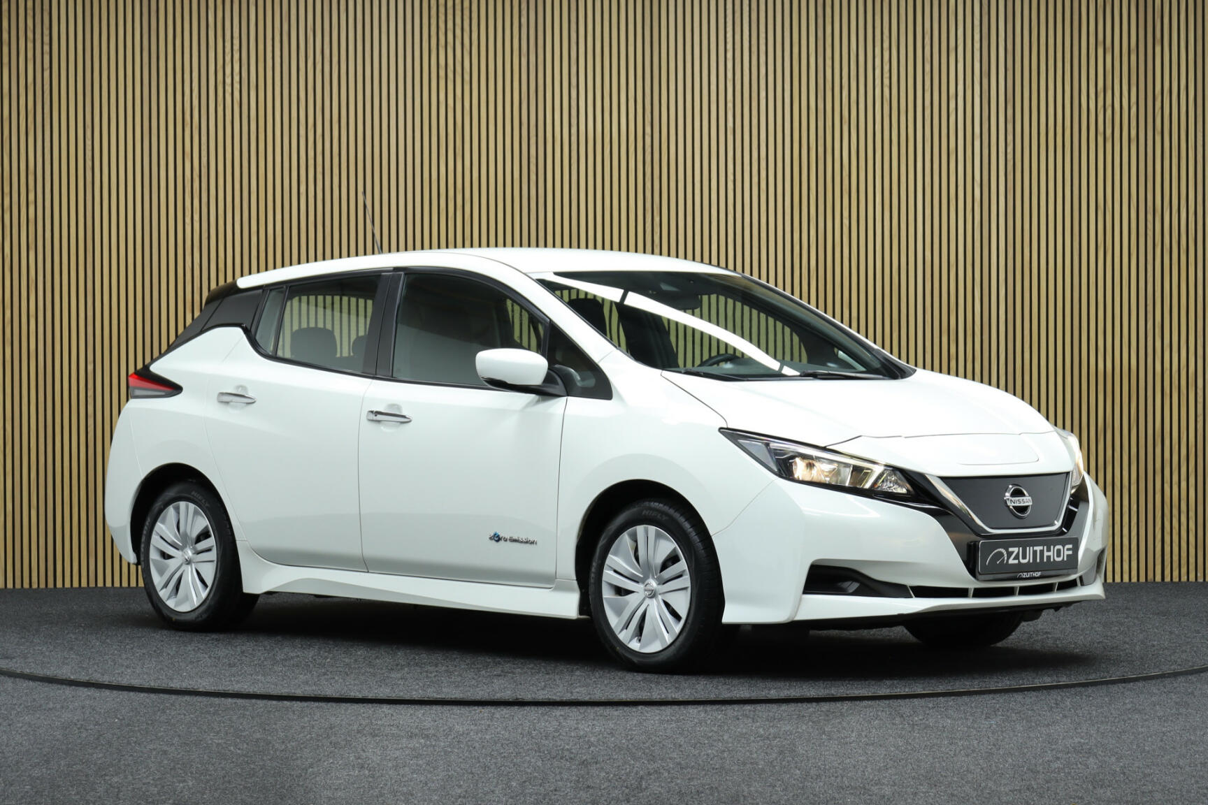 Nissan-Leaf-10