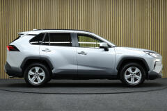 Toyota-RAV4-10